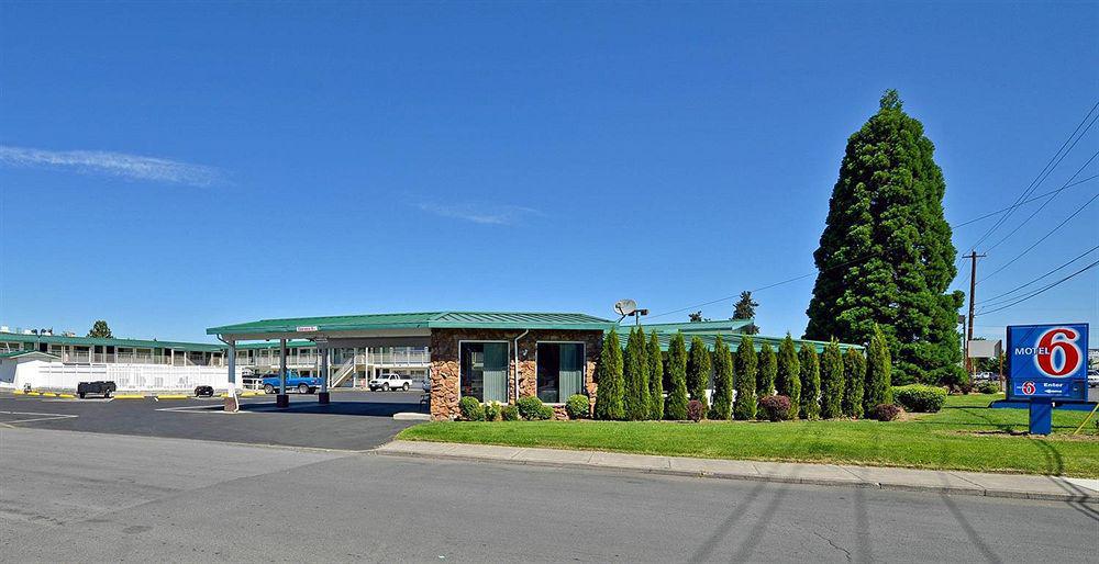 Motel 6-Bend, Or Exteriér fotografie